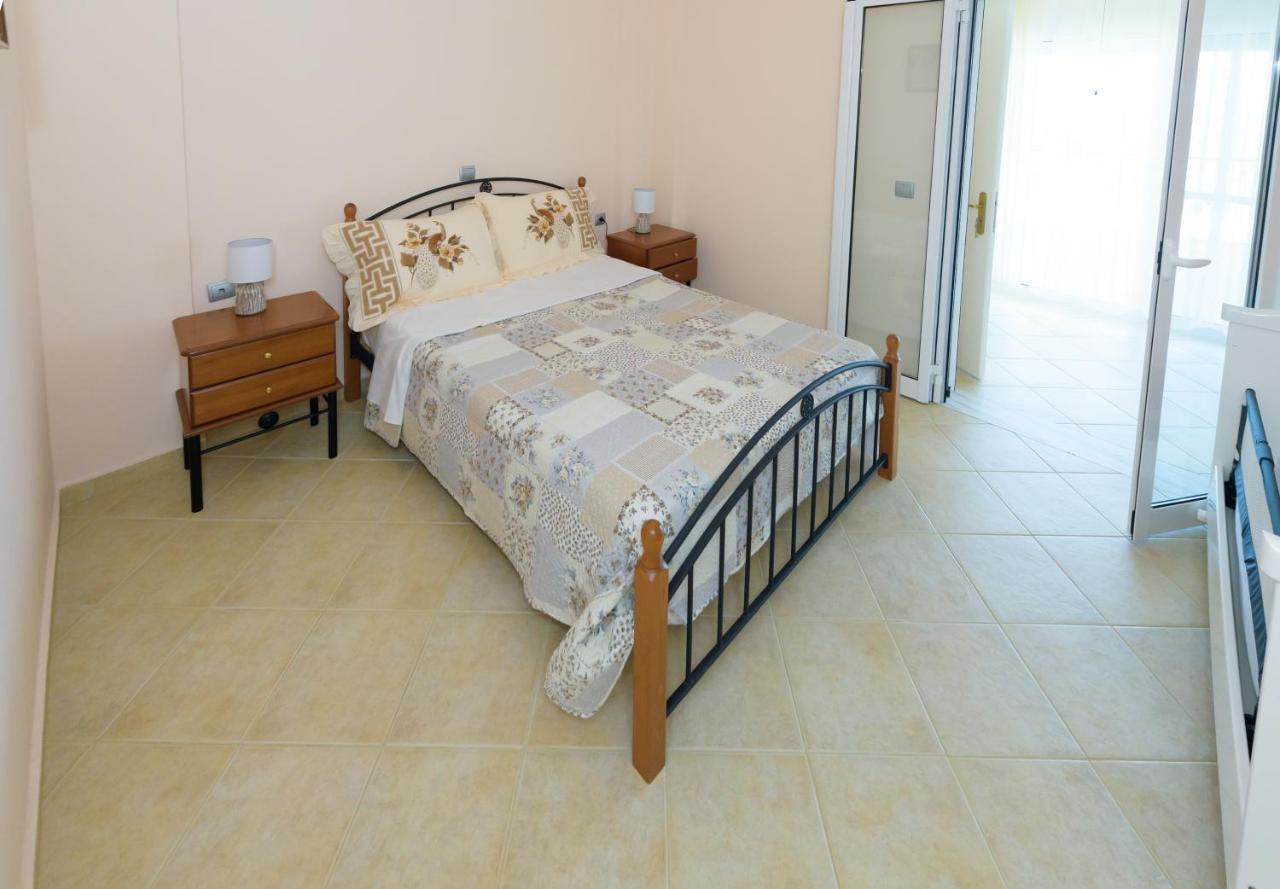 Analipsi House Afrodite Kástro Tornéze Екстериор снимка